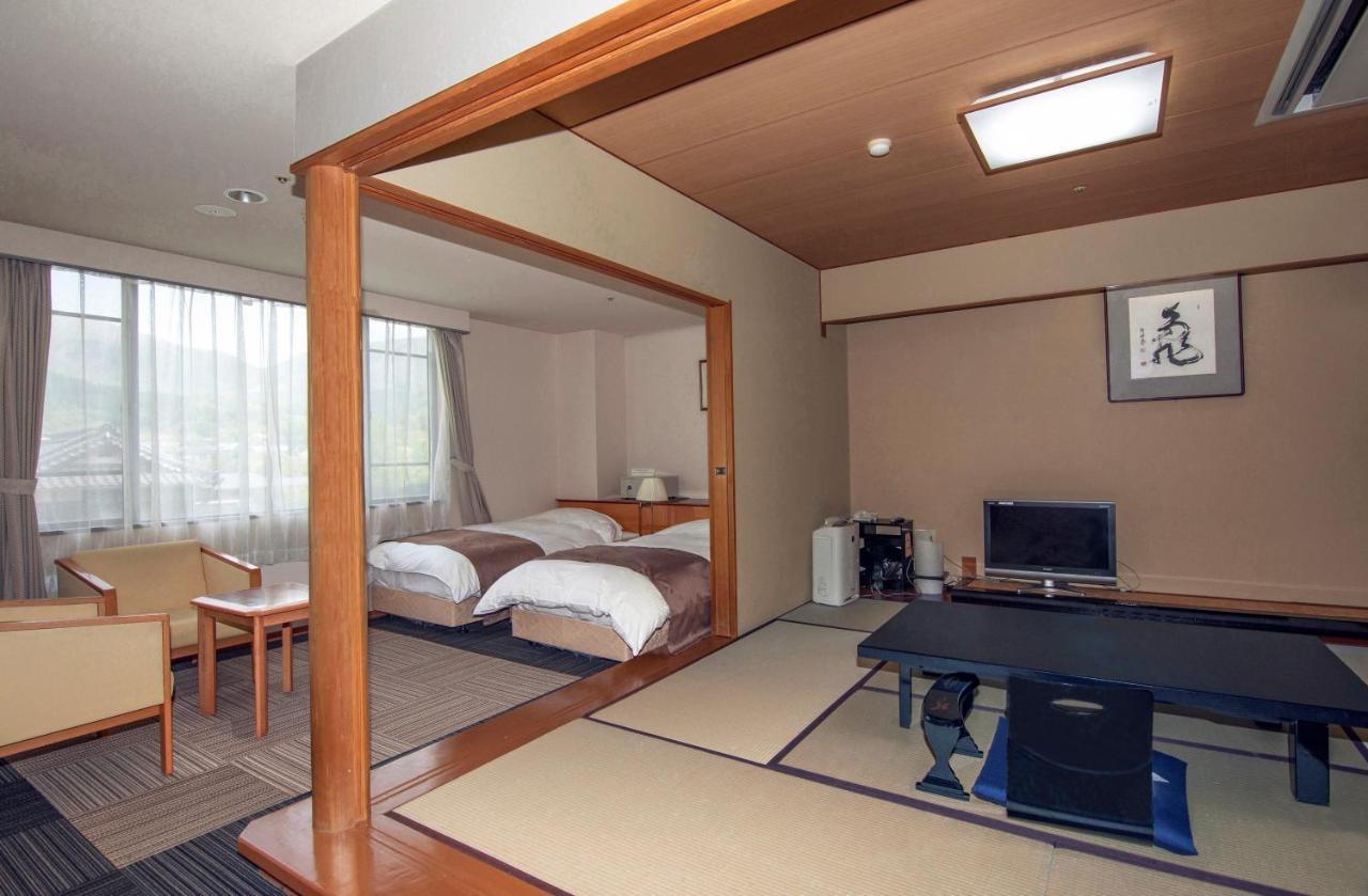Yufuin Hotel Shuhokan Esterno foto